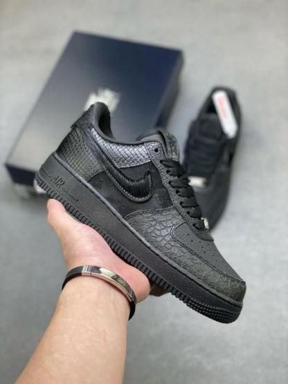 nik_Airforce 1 Black Low Pony Hair