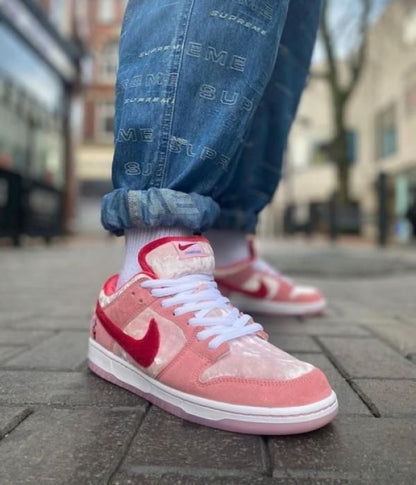 Nik Sb dunk Low strenge Love in sale