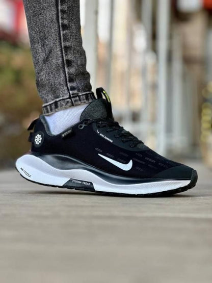 Nik infinity run 4 gore tex black white in sale rate