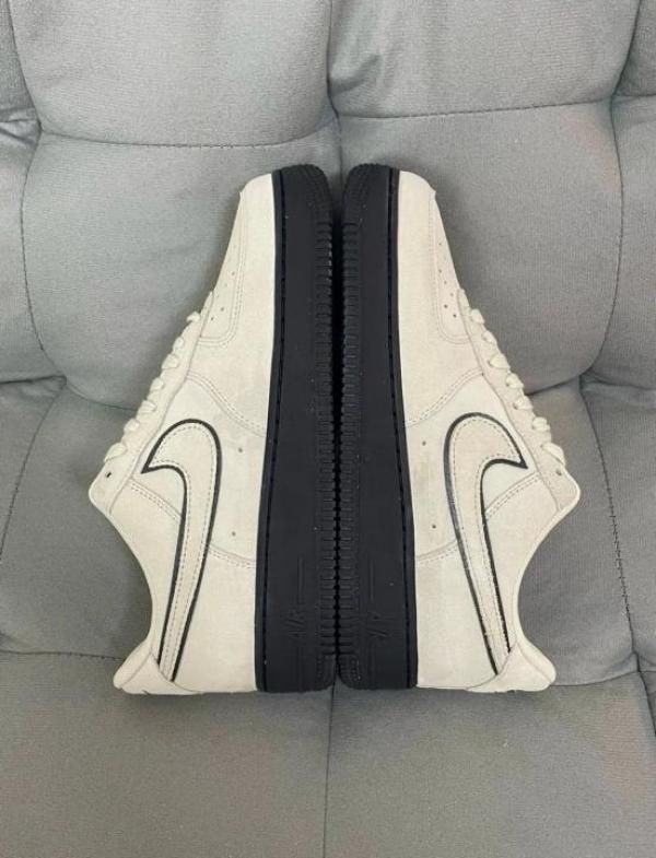 Nik. Airforce 1 07 Lv low Light khaki Sneaker