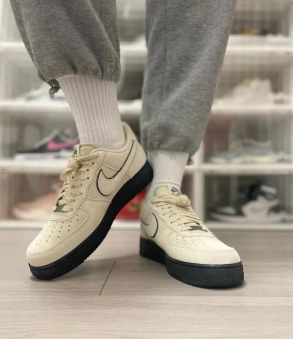 Nik. Airforce 1 07 Lv low Light khaki Sneaker