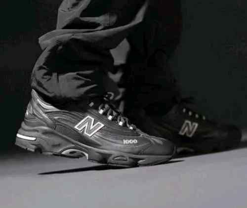 Neww balancee 1000 Black