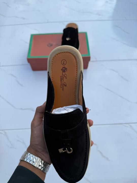 Loro piana Lofers black