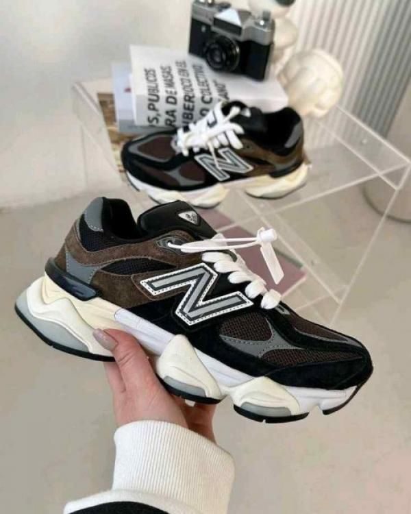 NEWW BALANCE 9060 BROWN