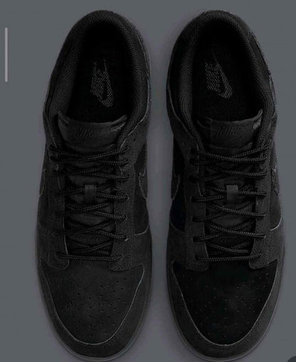 Nikee Sb Dunk Low x Supreme black