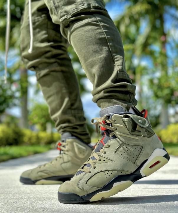 NIKKE AIR JORDAN 6 X TRAVIS CACTUS JACK