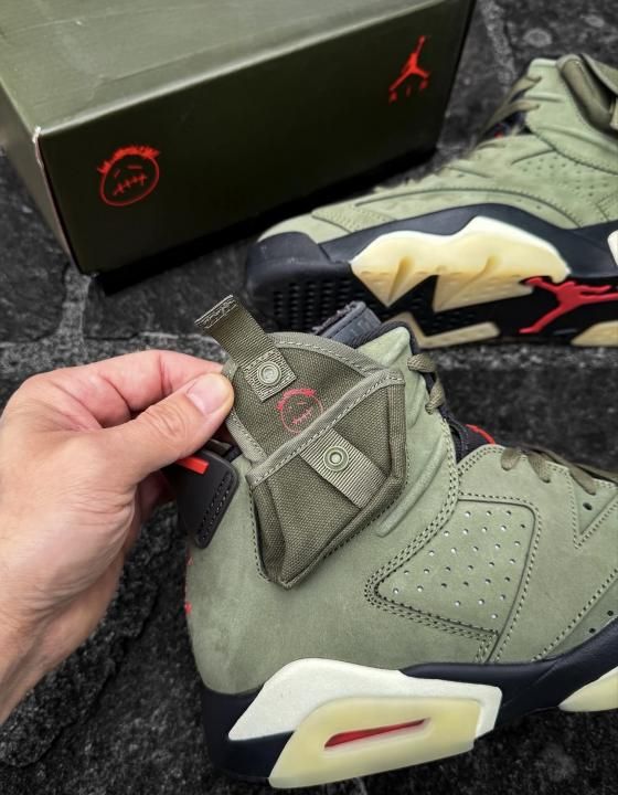 NIKKE AIR JORDAN 6 X TRAVIS CACTUS JACK