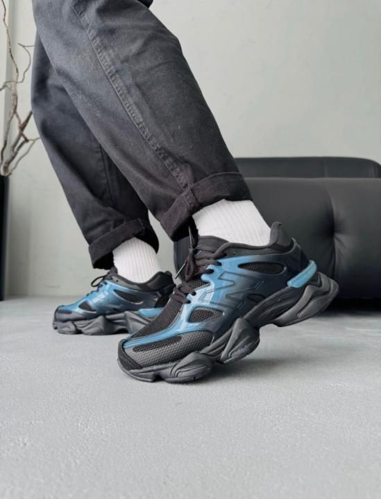 NEW BALANCCE 9060 GRADIENT BLUE BLACK