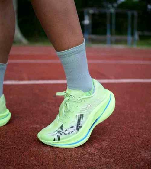 Underr Armour Velociti Elite 3 Lime Green