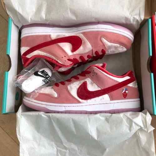 Nikkee SB Dunk Low Pro QS Strangelove With OG Box for her