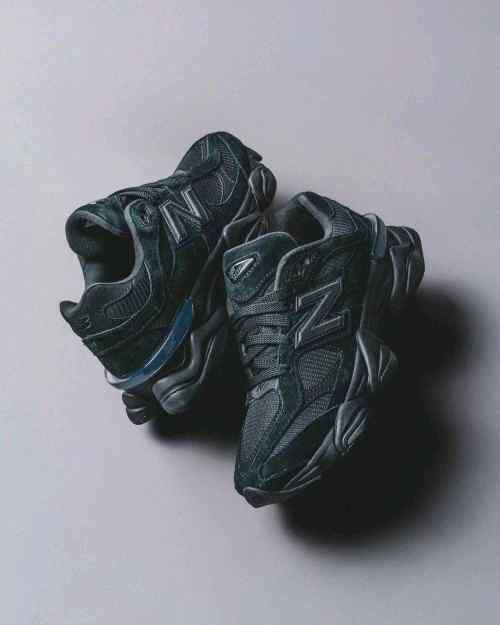 Neww balancee 9060 Black Cat