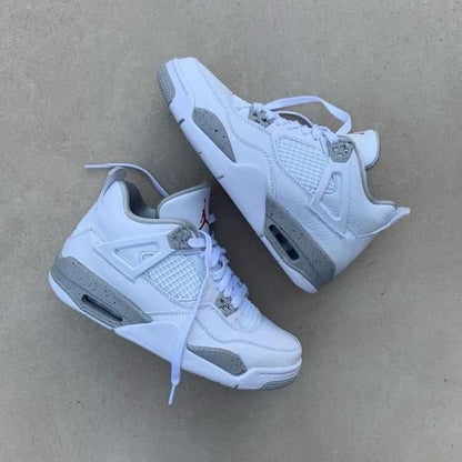 NIKKE AIR JORDAN 4 OREO SEMI UA