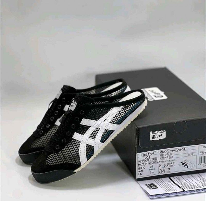 Onitsukkaa Tiger Mexico 66 Sabot Half Cut Black White