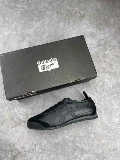 Onittsukaa Tiger Mexico 66 Triple Black