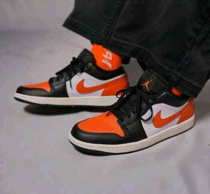NIKkEE AIR JORDAN LOW ALTERNATE SHATTERED BACKBOARD