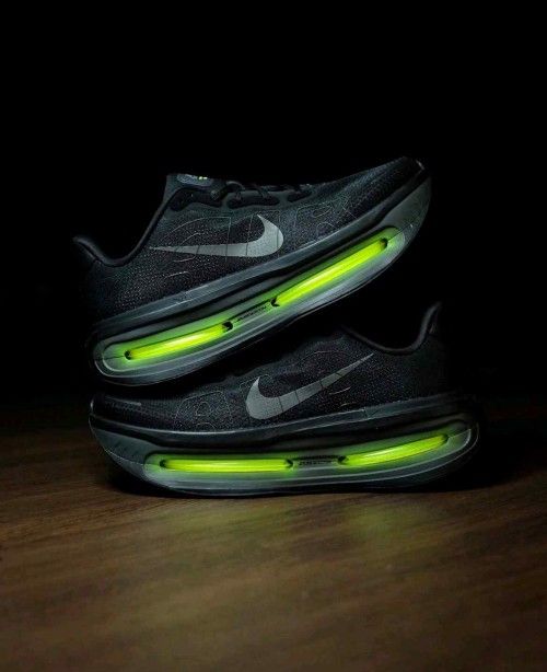 Nikkee Air Zoom Vomero Premium BLACK VOLT
