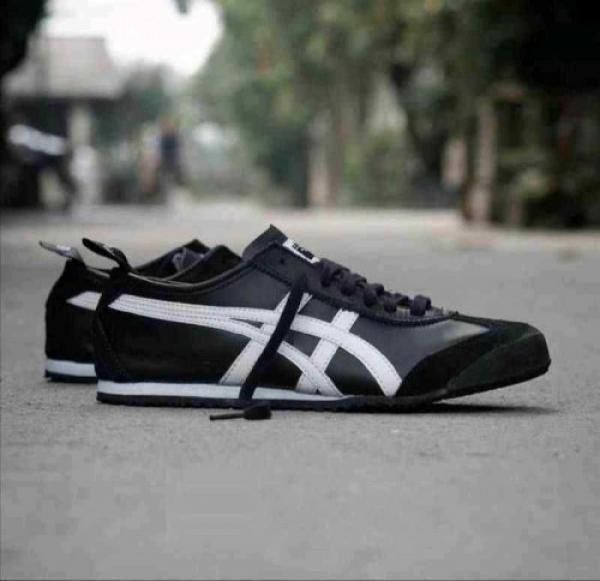 Onitsukka Tiger Mexico 66 Black White