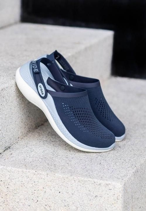 Croc Lite Ride 360 Navy Blue Carry Bag Og box