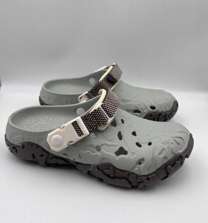 Croc All-Terrain Atlas Clogs Sky With Og Box And Carry Bag