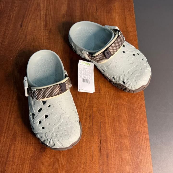 Croc All-Terrain Atlas Clogs Sky With Og Box And Carry Bag