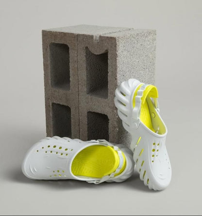 Croc Echo Clogs Moonlight Cream Yellow With Og Box Carry Bag