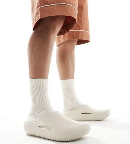 Croc Mellows Recovery Clog White with og box & carry bag
