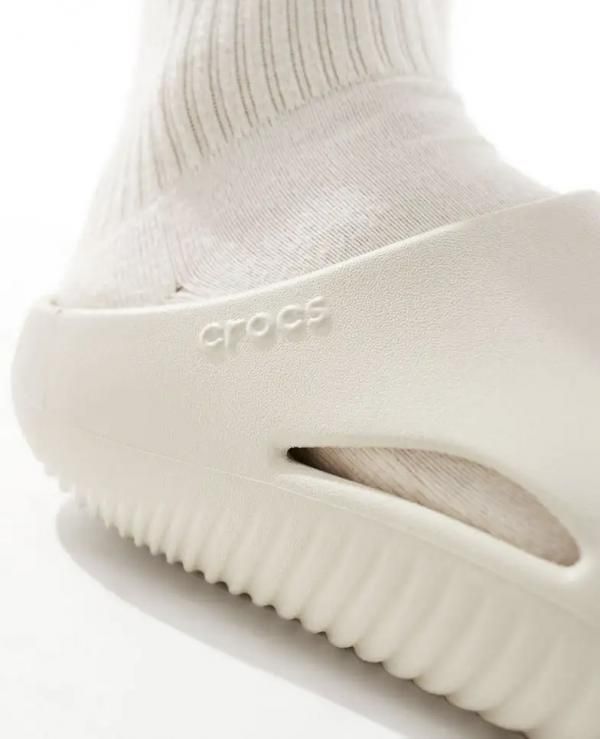 Croc Mellows Recovery Clog White with og box & carry bag