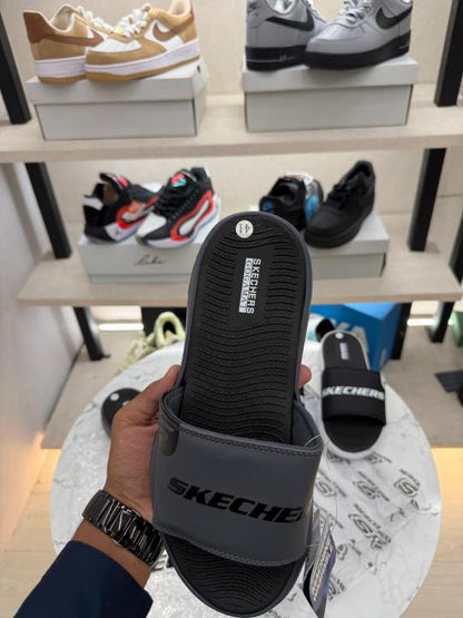Skecher.s premium flip flop