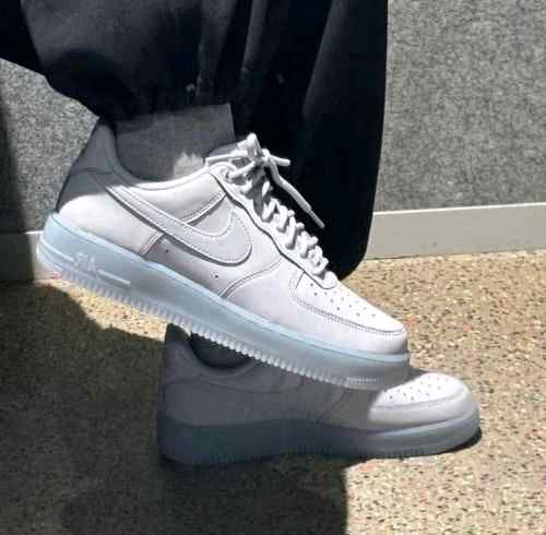 Nikee Air Force 1 07 Wolf Grey