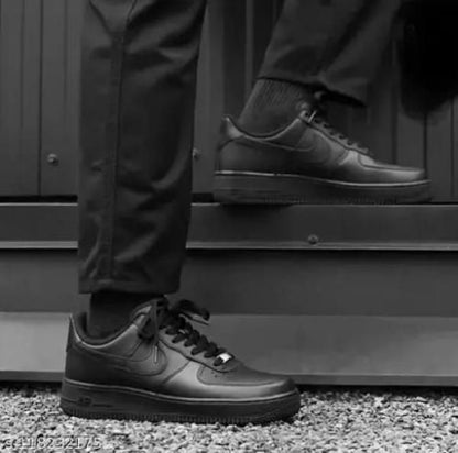 Nik Airforce 1 All Black Top semi Ua Quality With All Accessories