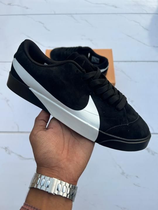 Nik blazer city Low black white