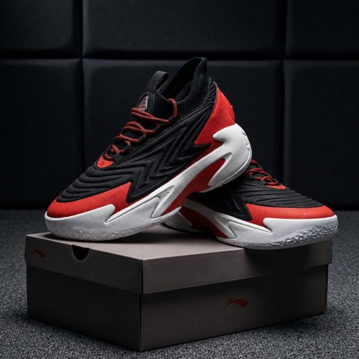 UNDER ARMOUUR CURRY 11 WHITE RED