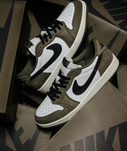 NIKKE AIR JORDAN 1 LOW OG MEDIUM OLIVE