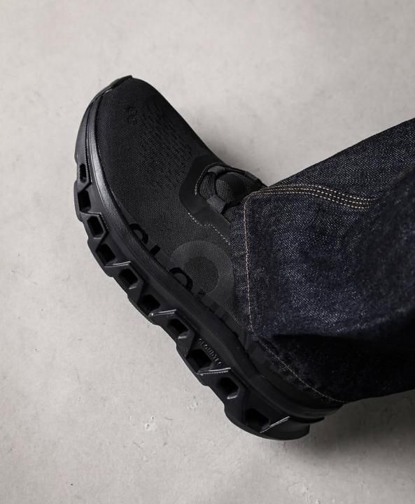 On Cloudmonster All Black 6019