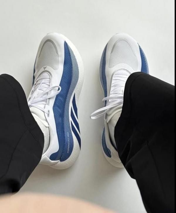 Addidas hyperboost Edge blue