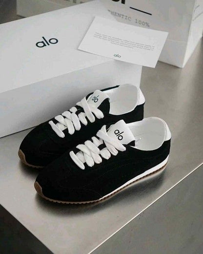 Alo Yoga Sunset Suede Sneakers Black