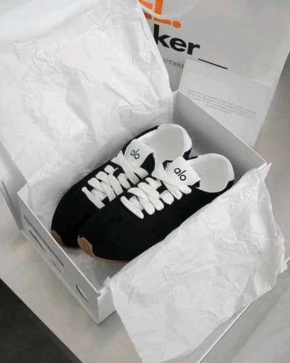 Alo Yoga Sunset Suede Sneakers Black