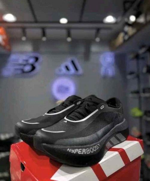adidaass Hyperboost edge Black