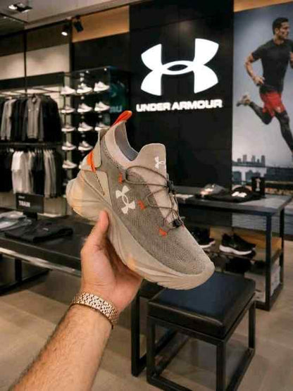 Underr Armourr Hiking Khaki Brown