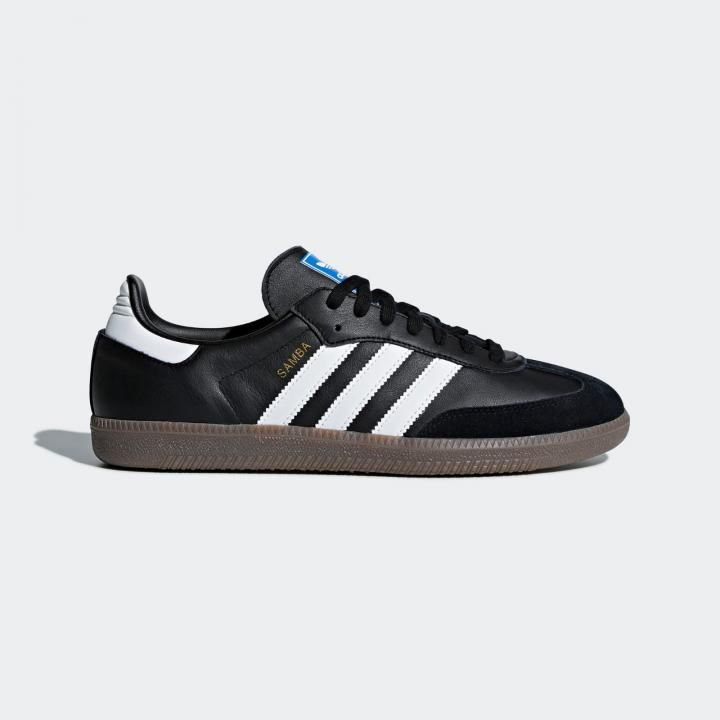 Adidaass samba black white