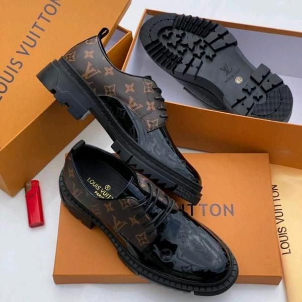 Louiis VUITTTON PREMIUM SHINING LOAFER SALE