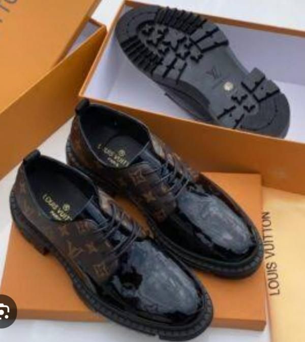 Louiis VUITTTON PREMIUM SHINING LOAFER SALE
