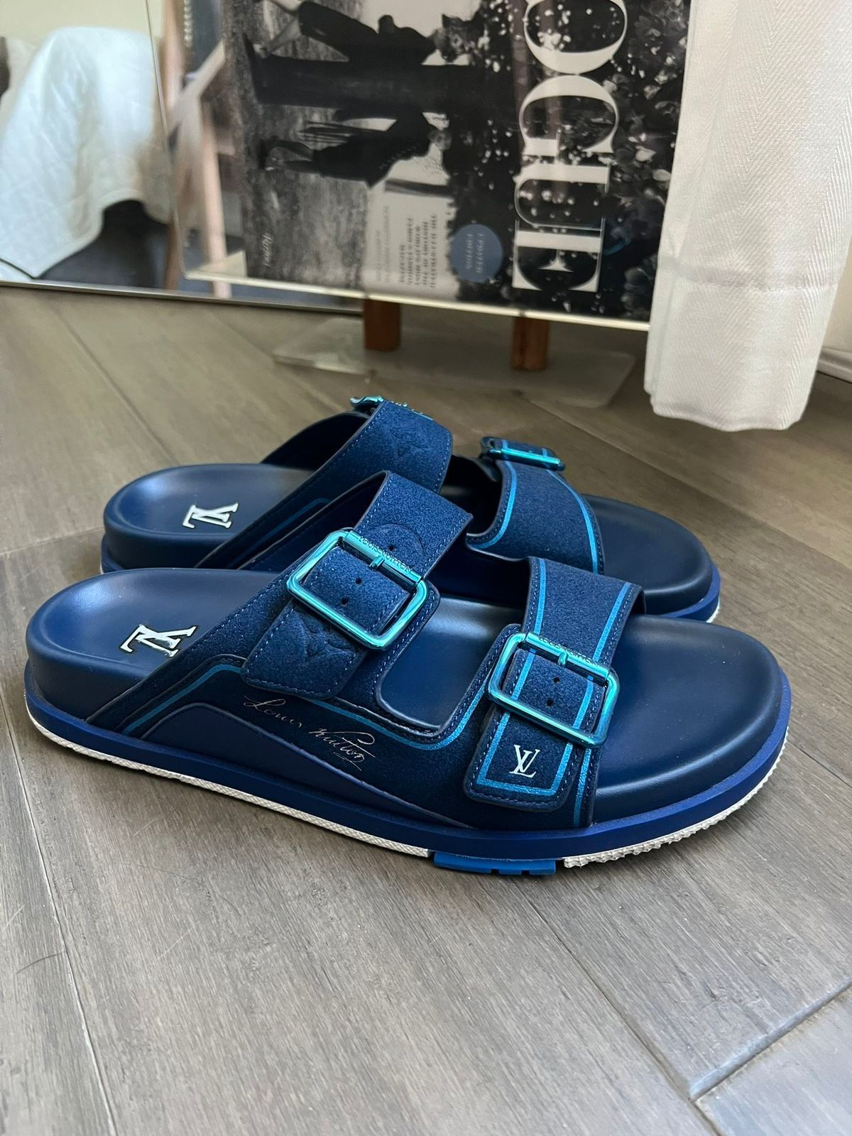 _louis_vuitton_LV NBA TRAINER BLUE PREMIUM SLIDE