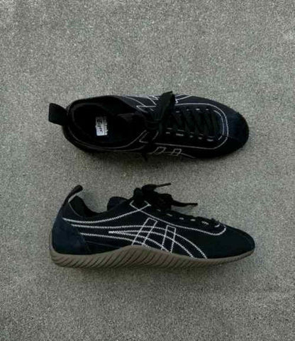 Onittsukaa Tiger Sclaw Black White