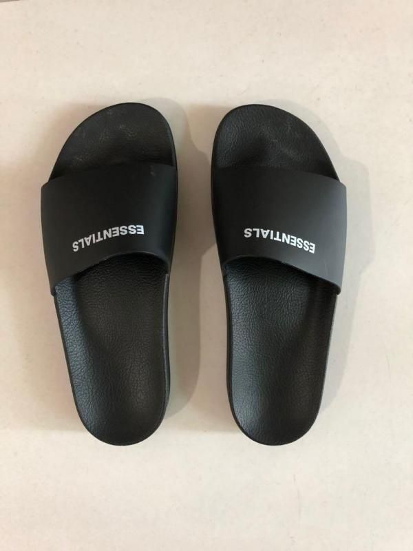 ESSENTIAL premium black slides