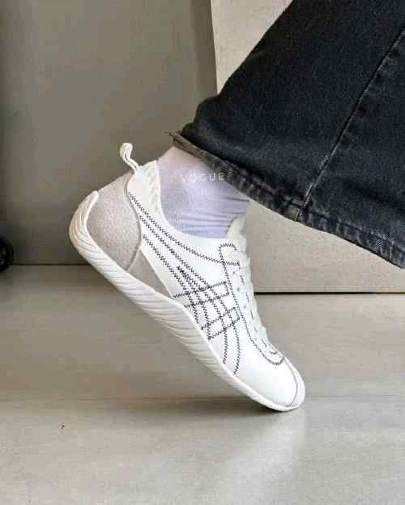 Onittsukaa Tiger Sclaw White