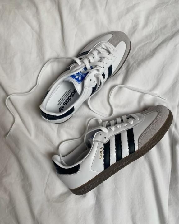 WMN ADID SAMBA WHITE BLACK SUEde for her