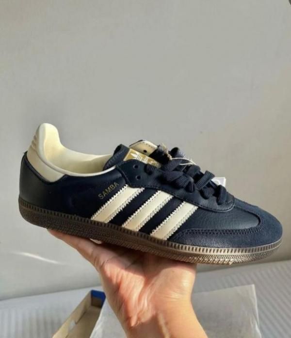 ADIDAAS WOMEN. .SAMBA.NAVY.FOR.HER