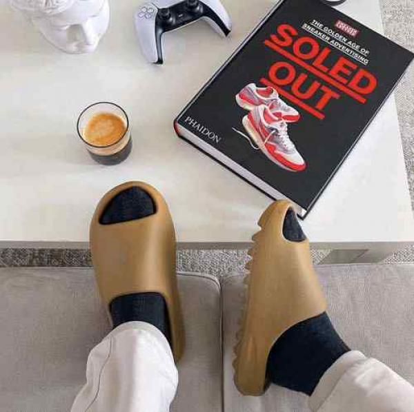 Adidaas yeezy slide ochre ua quality with original box n og slide sticker