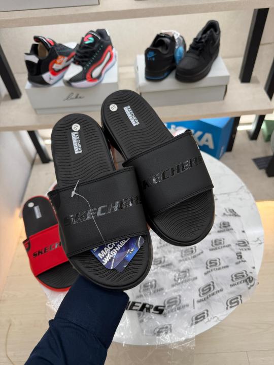 Skecher.s premium flip flop
